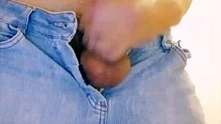 Big cock gay masturbates on webcam 😏