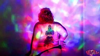 Is this bbw goddess teasing with her dance and oil?