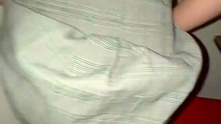 colegiala mexicana dando sentones en el salon estudiantes no se aguantaron las ganas chupando verga y sentones en la escuela colegiala mexicana en hd!!