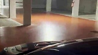 Waaaah, how it's a hassle in a parking lot, maybe because it was 18h!