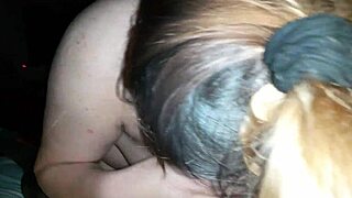 Fransız vanilya BBW geç saat oral seansında sik emiyor