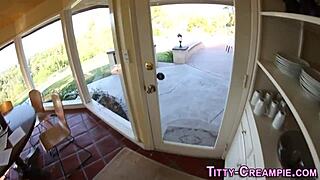 Juggs Gets Fucked By Cougar With Monster Cock Cumshot