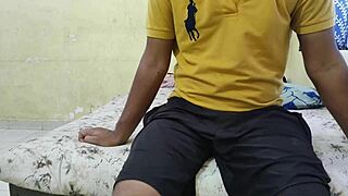 कामवाली बाई ने अपने साहब का लन्ड का बाल साफ किया हिंदी ऑडियो