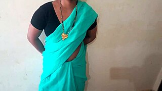 Sara Bhabhi podvádí s nevlastním bratrem v bolestivém ložnicovém prcatí