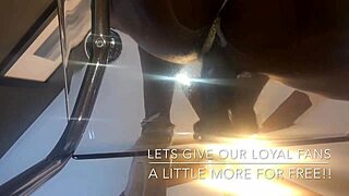 Birdbox her fat pussy and asshole with dildo