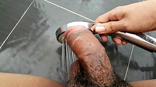 Vietnamese gay guy jerks off in the bathroom, cumming hard!