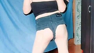 I’m a big butt sissy crossdresser craving wild fun tonight.