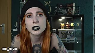 i'm in a reverse gangbang with lou and lia