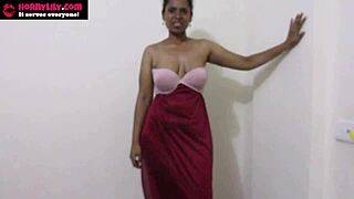 Indisk jente drypper av ydmykelse!