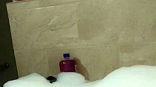 Is Cyno teasing us in this solo bubble bath cosplay?