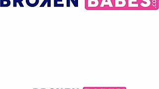 She wasn't expecting such a huge load in this anal scene 😱