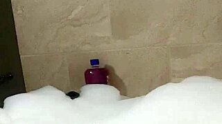 Is Cyno teasing us in this solo bubble bath cosplay?