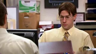 Si danes na delu v pisarni Sans?