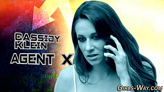 small tits lesbians finger and lick each other's pussies 😏