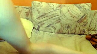 pretty vendy uses a new vibrator at home