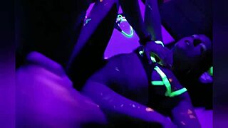 Feeling wild with my Italian girlfriend at the club show