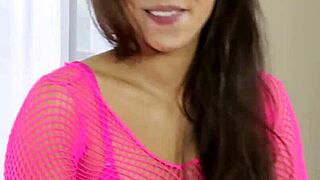 Cute Masseuse In Heels And Lingerie Gets Cum Sprayed After Blowjob At Gloryhole