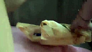 fudi com minha amiga travesti do pauz�o - cena em 4k