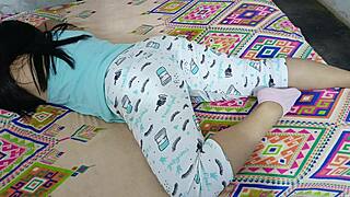 Grindaがコックリングで8インチ巨根自慢レトロ風