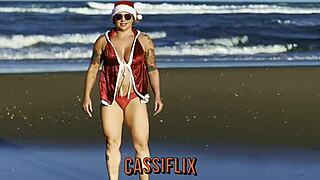 i gived my wet pussy to him on beach