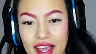 Private Video Chat With A Follower Loves To Hear Me Moan