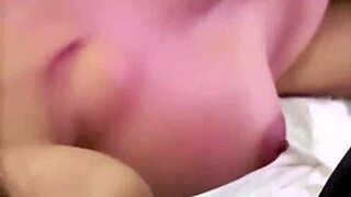 student attracted to friend's mother in apartment