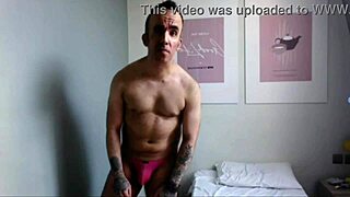 Latest solo cam June 25: horny boy with a big ass masturbating on camera.