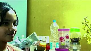 出轨印度嫂子被抓到疯狂群交，OMG！