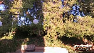 Penny Pax skriker: Knulla min fitta, Christie!