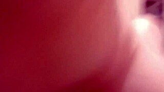 Mature slut rides cock in homemade blowjob scene