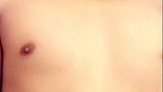 Gay vietnamese guys perform handjob show live on blued 😏