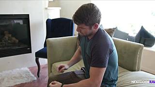 dois amigos heteros superam tabu e preconceito numa transa gay apaixonada