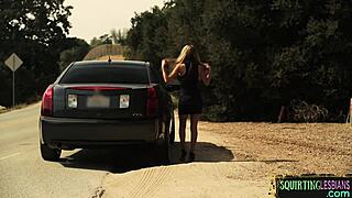 Askeri hanım esirin amını öyle güzel yalıyor! 😍