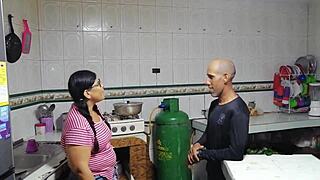 el amigo de mi esposo me folla hasta correrme?