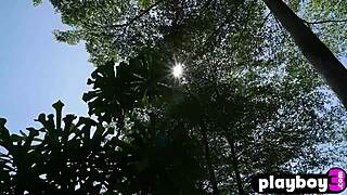 Bexie Williams tunjuk badan sempurna luar rumah