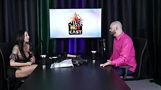 Nem Toda Mulher Faz Squirting E Toda Vez Que O Amigo Ia Transar A Mulher Gozava E Ia Embora - Paulo Avelar Tiv Models Sheer Red