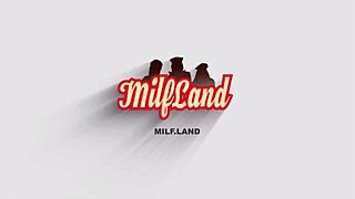 Julie, the blonde naughty girl, realizes one of her desires in amateur story part 1