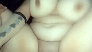 Konečně jsem šukal tu bujnou MILF z práce po hodinách