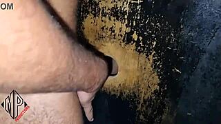 vouyer no tesao maduro da pica enorme fodendo o rabo do meu namorado enquanto me beijava hetero casado que se acaba na putaria gay