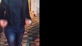 Melina Bloom Says, 'Watch Me Masturbate On The Street Live'