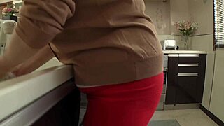 full-figured mom sumire shiratori takes intimate creampie