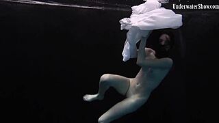 andrejka, show us your underwater moves in bikini