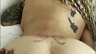 Hot Colombian webcam model gets her ass pounded with a buttplug