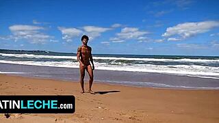 Gay guy smoothen's up his straight friend with a black stud