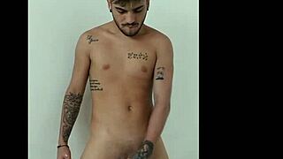 i'm soloboy in socks and underwear for 3some sex