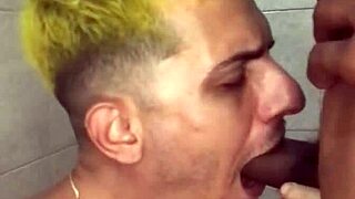 muleque que tava jogando futebol veio me botar pra mamar no sigilo