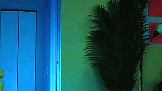 Professional handjob ends with massive cumshot in homemade clip