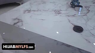 alexa cheats with handyman’s big cock for quick relief.