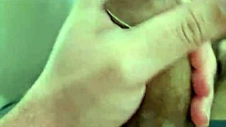 i'm jerking off with a condom, feels so good