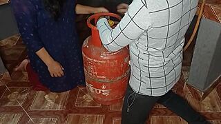 FUCKED THIRSTY BHABHI IN KITCHEN